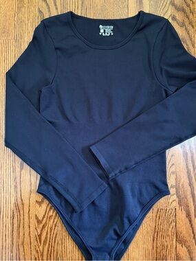 OQQ Long Sleeve Black Scoopneck Bodysuit, Size Large, NWOT